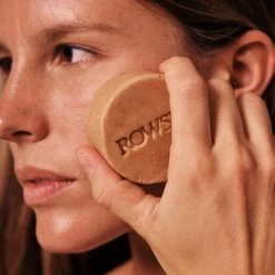 Nettoyant Visage Solide Orange & Centella Asiatica Peau Sèche 7 Nettoyant Visage Solide Orange & Centella Asiatica Peau Sèche -L:A Bruket Soldes 02 22 Visuel Secondaire Cleanser rose Rowse