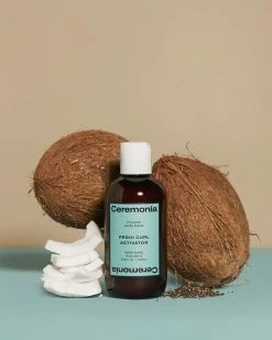 Activateur De Boucles Pequi Curl Activator -L:A Bruket Soldes 0332 Ceremonia CURL ACTIVATOR INGREDIENTS SH 04 TAN BACKDROP 011