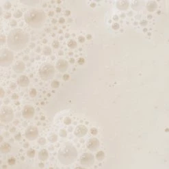 Boum Boum Milk Crème Hydratante En Spray -L:A Bruket Soldes 3Boumboummilkrelauch carre