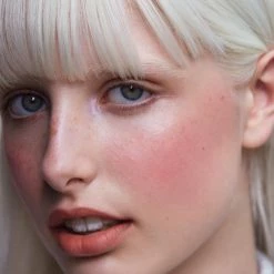 Bisou Blush Crème -L:A Bruket Soldes 3vfr bisou blush aissa carre