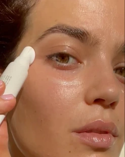 Bright Start Activated Crème Regard Éclaircissante -L:A Bruket Soldes Captured ecran2023 02 13a17.45.22