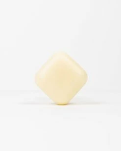 La Crème Bouclée Crème Coiffante Solide 6 La Crème Bouclée Crème Coiffante Solide -L:A Bruket Soldes DSC 5474