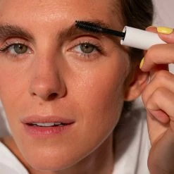 Gel Fixateur Sourcils 11 Gel Fixateur Sourcils -L:A Bruket Soldes GelfixateursourcilsOMCS Dolores post