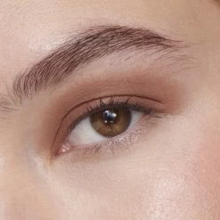 Liquid Powder Matte Eye Tint Fard à Paupières Crème Mat 39 Liquid Powder Matte Eye Tint Fard à Paupières Crème Mat -L:A Bruket Soldes Liquid Powder Matte Comparision Grid TANNIN