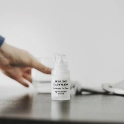 Rejuvenating Eye Cream Baume Contour Des Yeux Revitalisant -L:A Bruket Soldes Rejunevating Eye cream 1