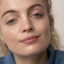 Color Block Lipstick Rouge à Lèvres 41 Color Block Lipstick Rouge à Lèvres -L:A Bruket Soldes Vignette Video Fiche Produit Nouveautes Ilia b8ce3445 6331 4f2e ace0 5e760a5ff48e