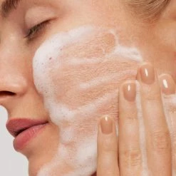 The Cleanse Soft Mousse Nettoyante Démaquillante -L:A Bruket Soldes VisuelMousseTheCleanseIlia