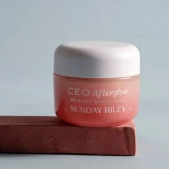 Sunday Riley C.E.O. Afterglow Vitamin C Crème Revitalisante 6 Sunday Riley C.E.O. Afterglow Vitamin C Crème Revitalisante -L:A Bruket Soldes ceo after glow inspi